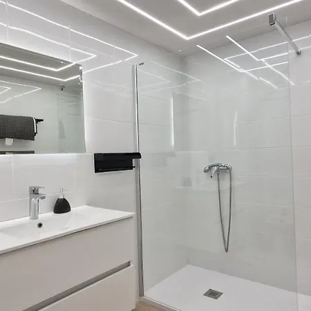 Rincon De Frey - Renovado Centro 4/6 Pax, Wifi Апартаменти