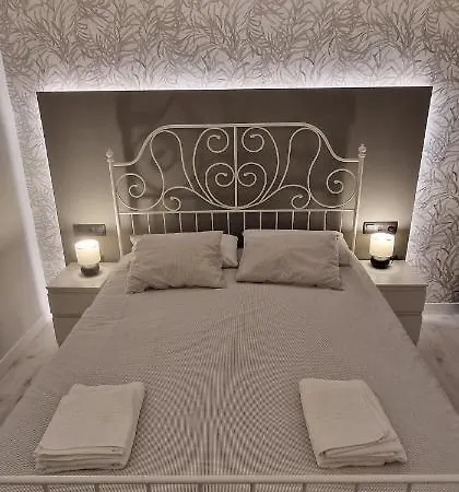 Rincon De Frey - Renovado Centro 4/6 Pax, Wifi Apartamento *